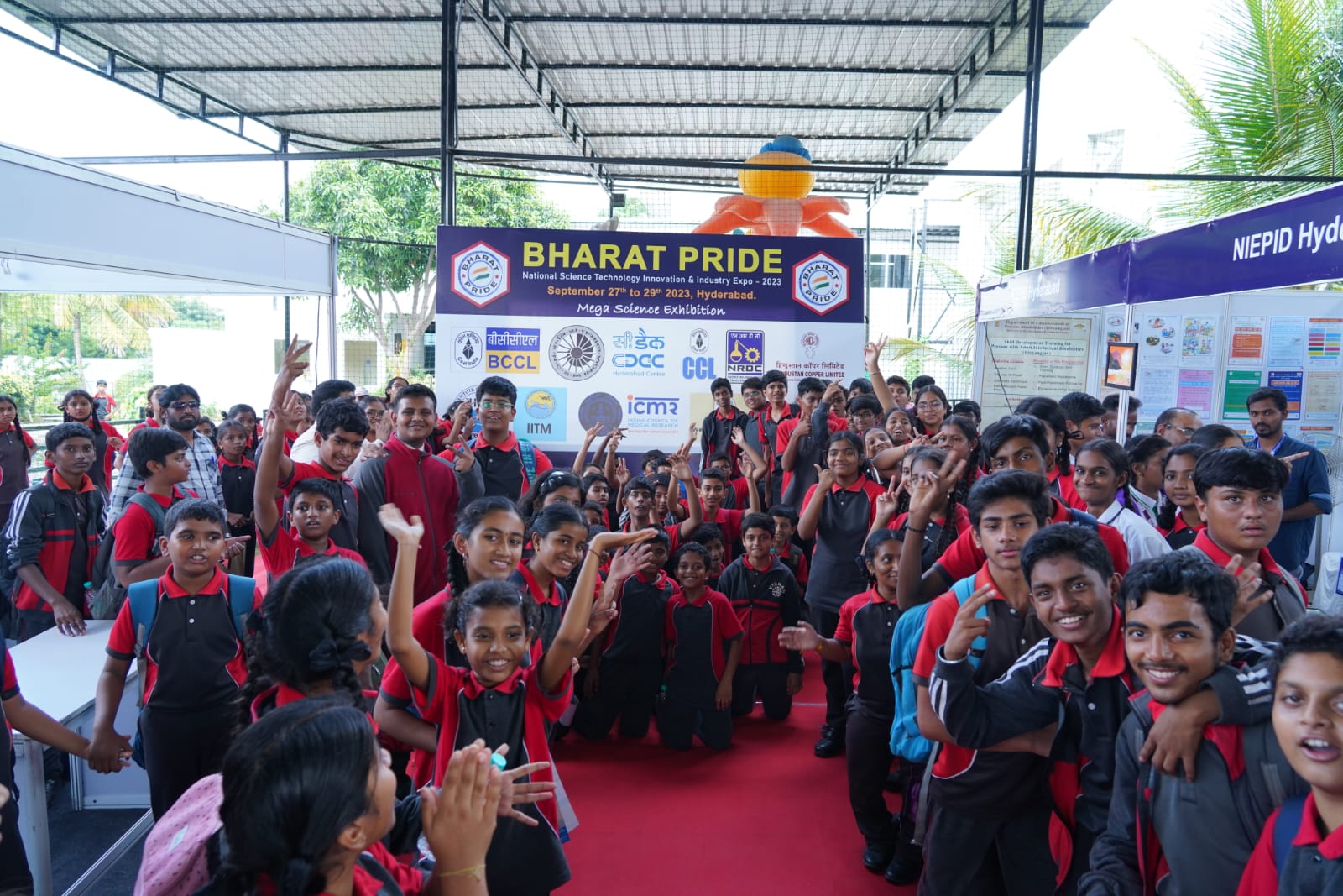 Students visiting Bharat Pride Edition 2 at Arka International School